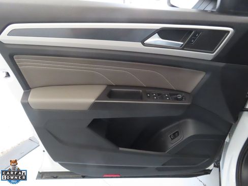 Certified 2023 Volkswagen Atlas Cross Sport SEL R-Line AWD/4WD image 10