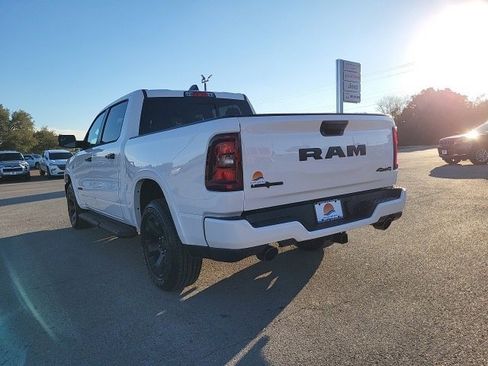 New 2026 RAM 1500 4x4 Crew Cab image 3