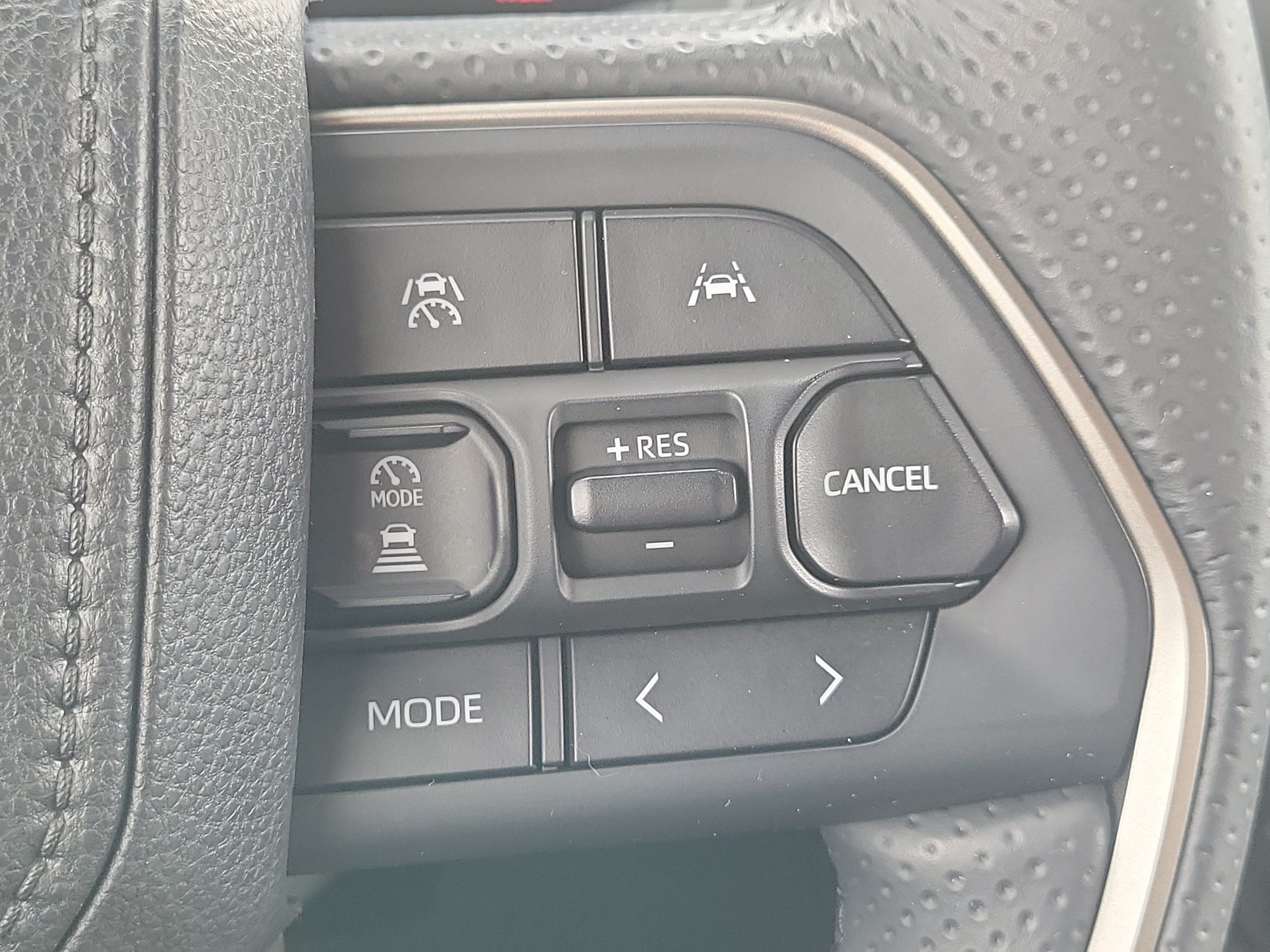 Used 2026 Toyota 4Runner SR5 AWD/4WD image 21