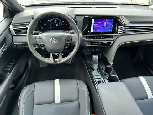 Certified 2025 Toyota Camry SE FWD image 16