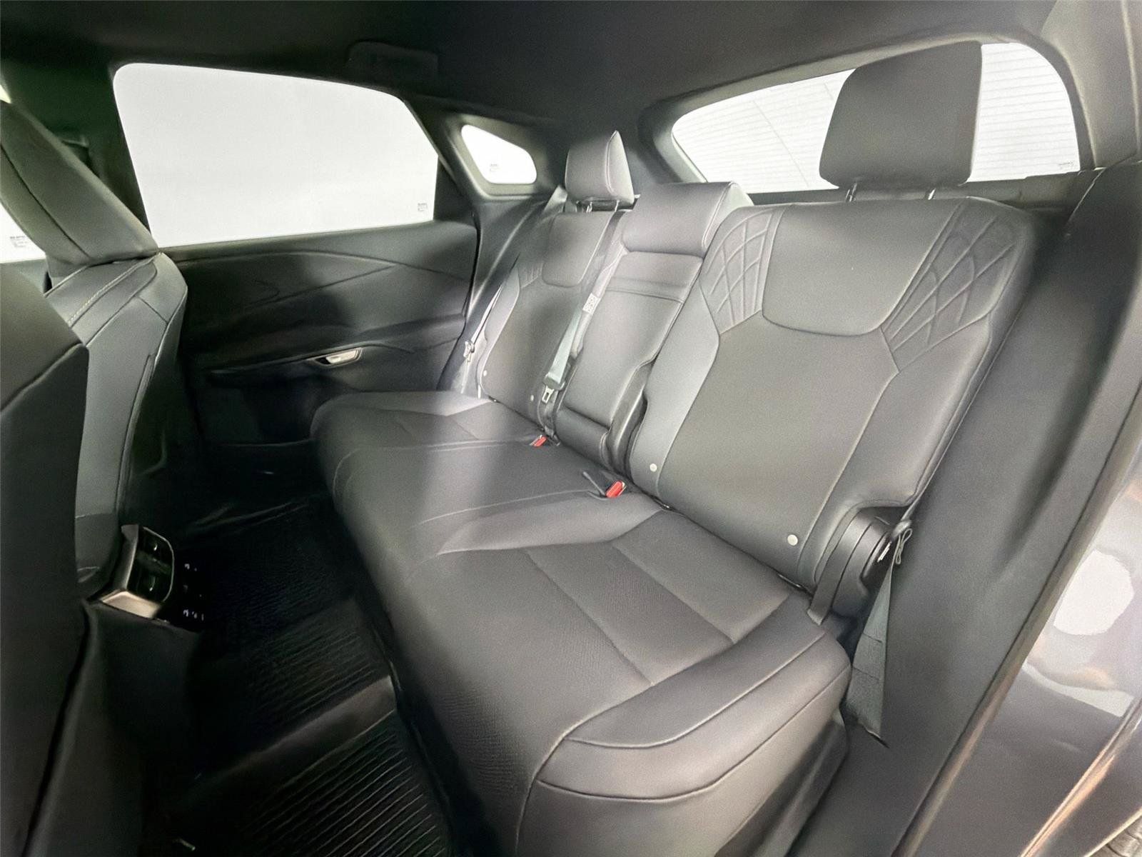 Used 2023 Lexus RX 350 Premium w/ Accessory Package (Z1) FWD image 25