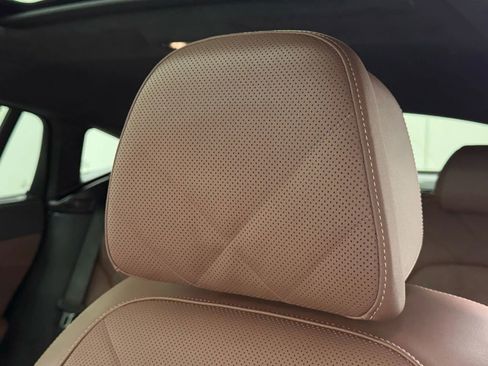 Used 2023 BMW X6 M50i w/ Executive Package image 19