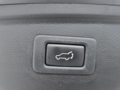 Used 2019 Subaru Outback 2.5i Limited w/ Protection Package #1 AWD/4WD image 14
