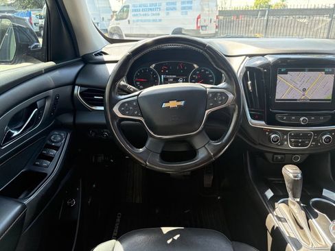 Used 2019 Chevrolet Traverse Premier w/ Redline Edition FWD image 7