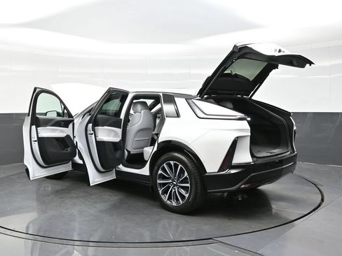 Certified 2024 Cadillac Lyriq Sport AWD/4WD image 45