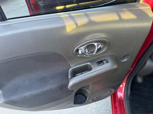 Used 2012 Nissan Cube 1.8 SL w/ SL Preferred Pkg image 12