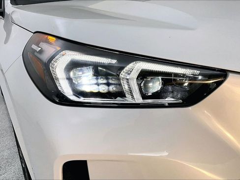 Used 2025 BMW X1 xDrive28i image 36