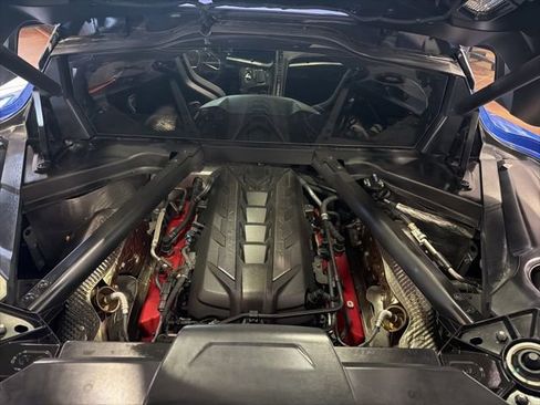 Used 2023 Chevrolet Corvette Stingray Coupe w/ Z51 Performance Package image 9