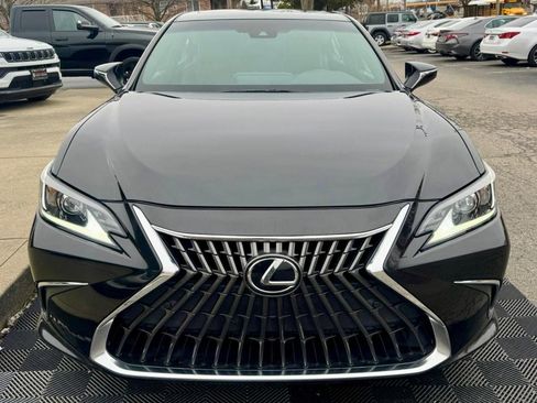 Used 2023 Lexus ES 350 w/ Premium Package image 2