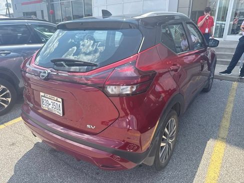 Used 2024 Nissan Kicks SV FWD image 4