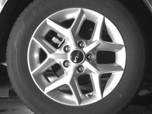 Used 2025 Kia Soul LX w/ LX Technology Package image 15