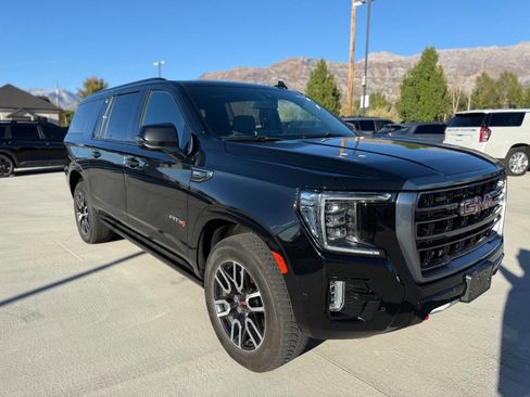 Used 2021 GMC Yukon XL AT4 w/ Technology Package image 7
