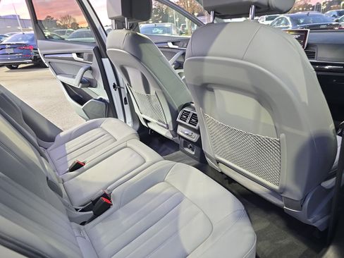 Used 2018 Audi Q5 2.0T Premium Plus w/ Premium Plus Package image 11