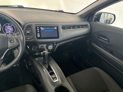 Used 2019 Honda HR-V Sport image 33