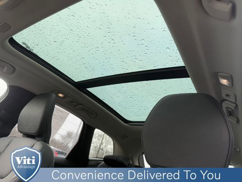 Certified 2023 Volvo XC60 B5 Plus w/ Climate Package image 19