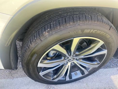 Used 2020 Lexus RX 350L FWD w/ Premium Package image 10