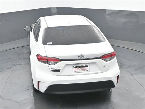 Used 2024 Toyota Corolla LE image 30