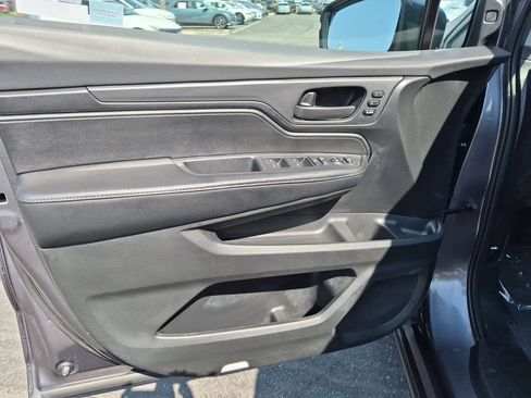 Used 2024 Honda Odyssey EX-L image 12