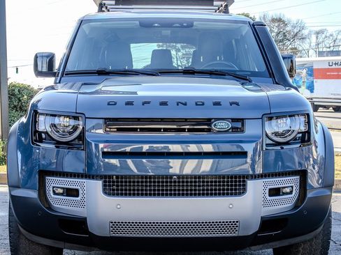 Used 2023 Land Rover Defender 110 S image 2