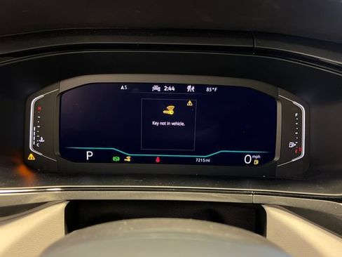 Certified 2023 Volkswagen Taos SEL AWD/4WD image 22