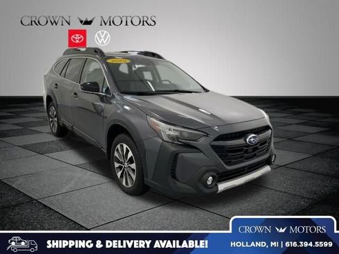 Used 2025 Subaru Outback Limited AWD/4WD image 1