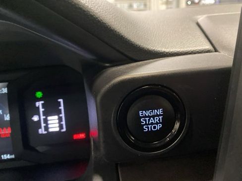 Used 2024 Toyota Tacoma SR5 image 18