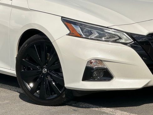 Used 2021 Nissan Altima 2.5 Platinum image 36