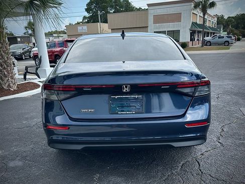 Used 2023 Honda Accord EX image 5