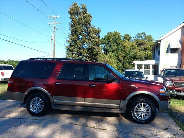 Used 2014 Ford Expedition EL XLT w/ Equipment Group 202A AWD/4WD image 6