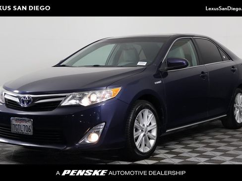Used 2014 Toyota Camry XLE w/ Leather Package FWD image 1
