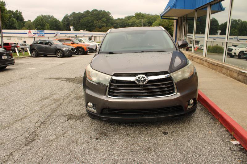 Used 2016 Toyota Highlander Limited FWD image 2
