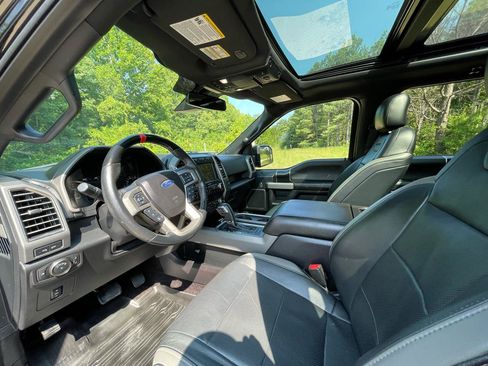 Used 2017 Ford F150 Raptor w/ Equipment Group 802A Luxury AWD/4WD image 10