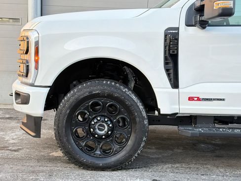 Used 2024 Ford F250 Lariat w/ Lariat Ultimate Package AWD/4WD image 5