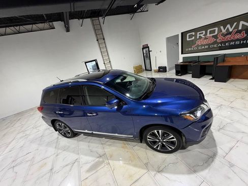 Used 2018 Nissan Pathfinder Platinum w/ Cargo Package AWD/4WD image 5