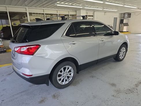 Used 2019 Chevrolet Equinox LT image 6
