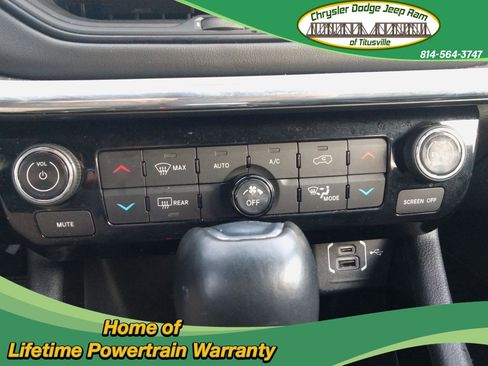 Used 2022 Jeep Compass Limited image 19