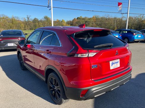 Used 2023 Mitsubishi Eclipse Cross LE image 5