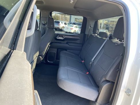 Used 2025 Chevrolet Silverado 1500 LT image 15