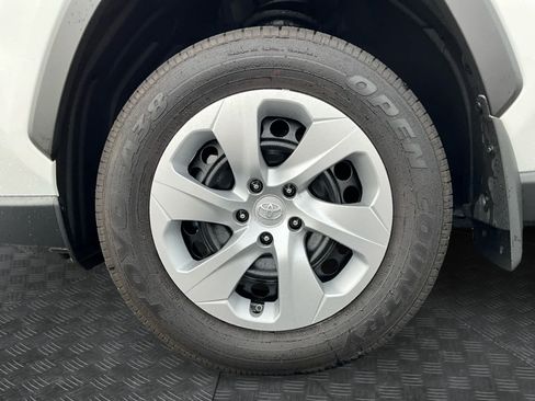 Used 2025 Toyota RAV4 LE FWD image 14