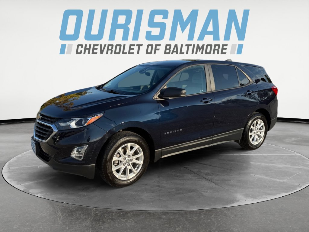 Used 2020 Chevrolet Equinox LS w/ LS Convenience Package FWD image 2