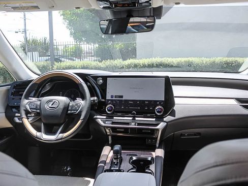 Used 2024 Lexus RX 350 Premium Plus w/ Cold Area Package FWD image 16