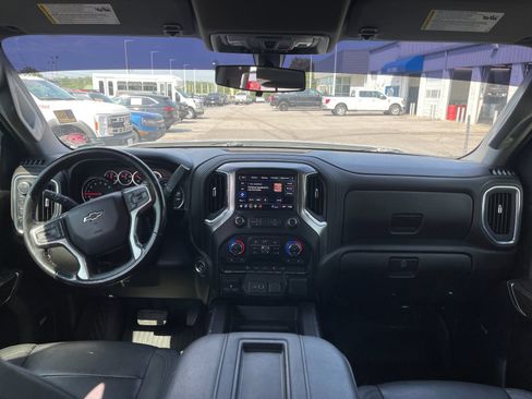 Used 2022 Chevrolet Silverado 1500 LT Trail Boss w/ Convenience Package II AWD/4WD image 15