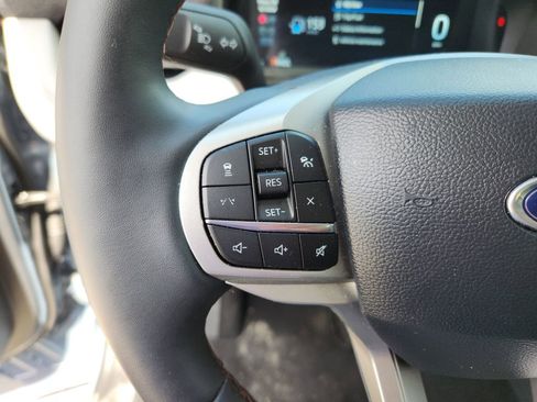 Used 2025 Ford Explorer Active w/ Active Comfort Package image 29