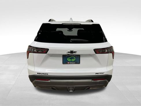 Certified 2026 Chevrolet Equinox ACTIV w/ Convenience Package III FWD image 8