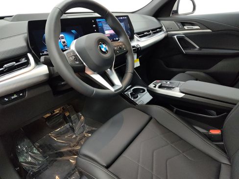 Used 2026 BMW X2 xDrive28i w/ Technology Package AWD/4WD image 4