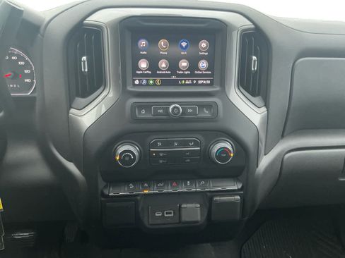 Used 2022 Chevrolet Silverado 1500 Custom Trail Boss w/ Safety Confidence Package image 2