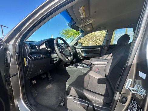Used 2015 Kia Sorento LX FWD image 12