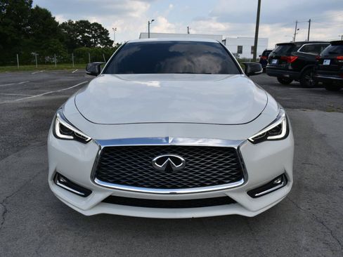 Used 2018 INFINITI Q60 3.0t Luxe w/ Sensory Package 3.0T Luxe RWD image 3