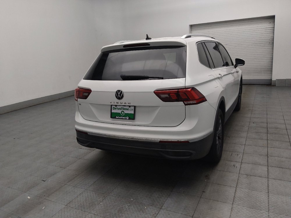 Used 2022 Volkswagen Tiguan SE FWD image 9
