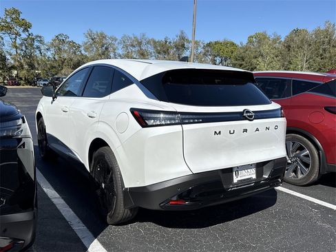 Certified 2025 Nissan Murano SV image 5